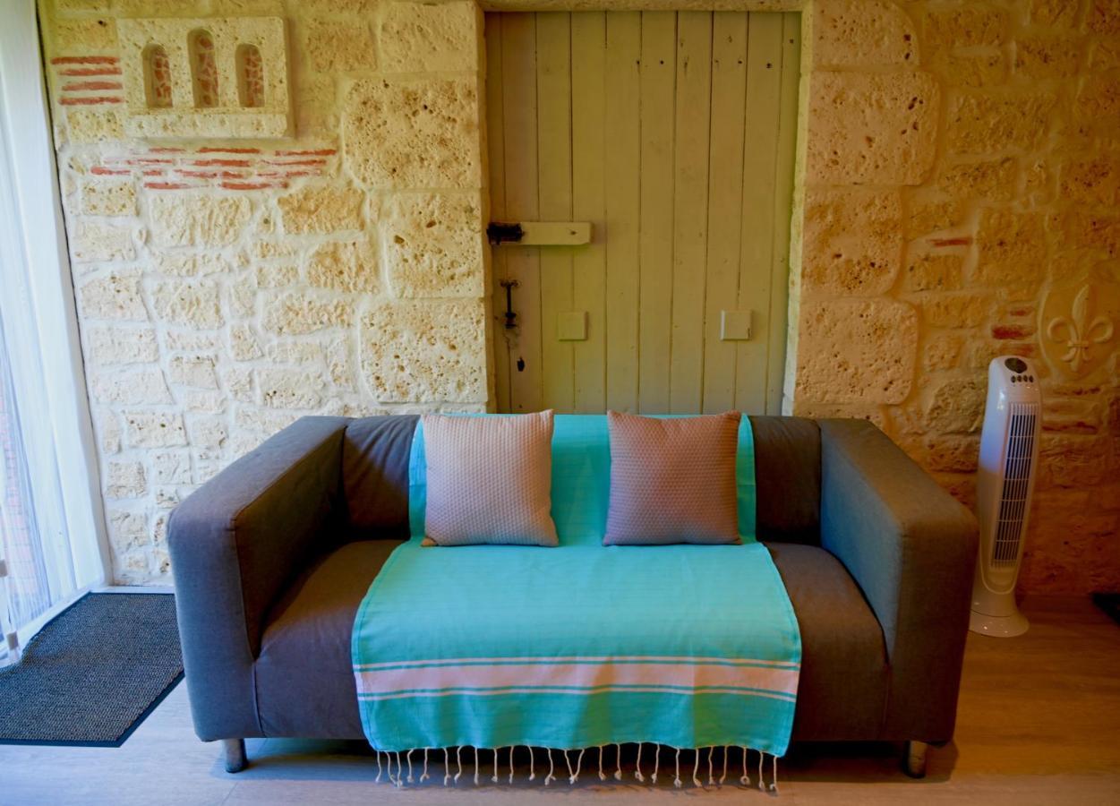 Sainte-Colombe-en-Bruilhois Lacoste מראה חיצוני תמונה
